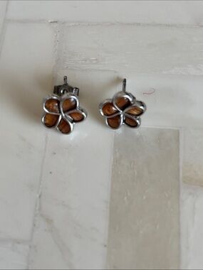 New Sterling Silver Floral Stud Earrings with Amber Enamel